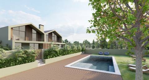 Moradias em construção de arquitetura escandinava em condomínio privado – fátima