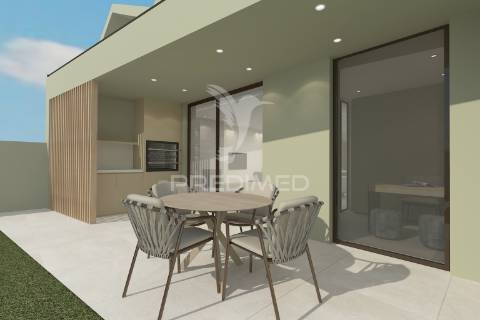 Moradias em construção de arquitetura escandinava em condomínio privado – fátima