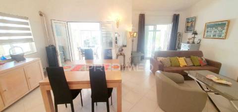 Moradia térrea  v2 em albufeira  3km da praia