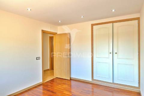 Moradia t7 com garagem