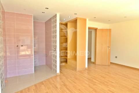 Moradia t7 com garagem