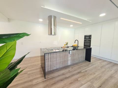 Moradia exclusiva t4 na prestigiada herdade da aroeira