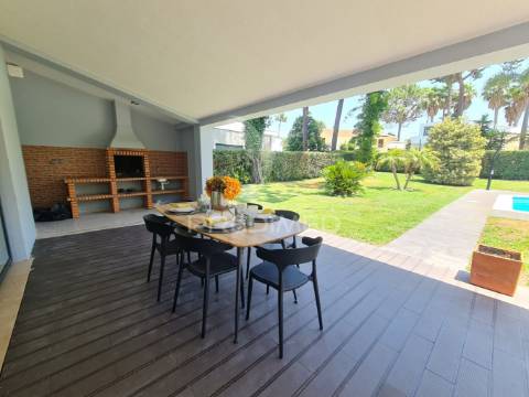 Moradia exclusiva t4 na prestigiada herdade da aroeira