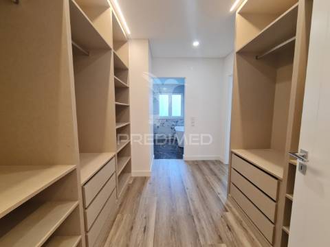 Moradia exclusiva t4 na prestigiada herdade da aroeira