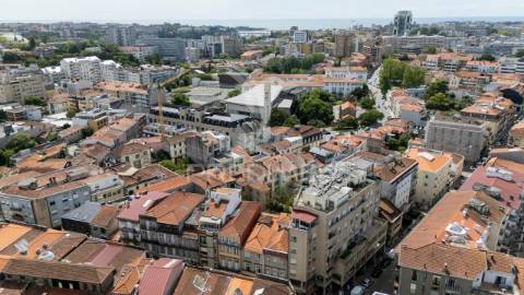 Prédio com 7.000€/mês de rendimento expectável em cedofeita!