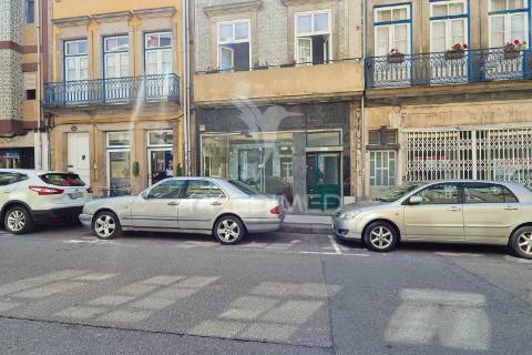 Prédio com 7.000€/mês de rendimento expectável em cedofeita!