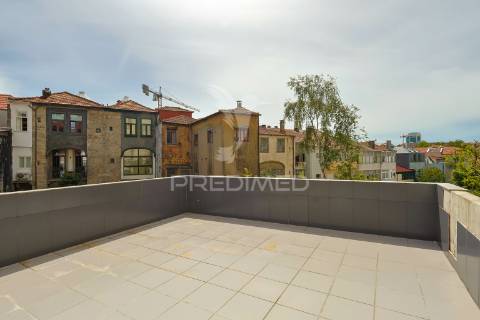 Prédio com 7.000€/mês de rendimento expectável em cedofeita!