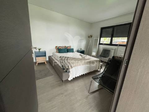 Moradia nova com piscina em zona tranquila – angra do heroísmo