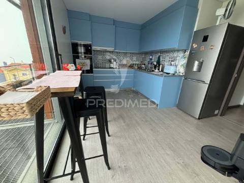 Moradia nova com piscina em zona tranquila – angra do heroísmo