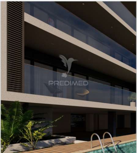 T4 de luxo novo no montijo – garagem dupla, piscina e ginásio