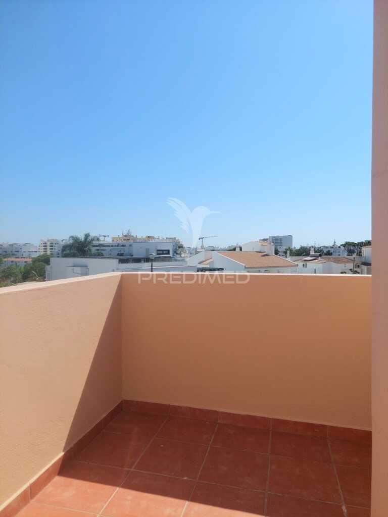 Vilamoura - moradia acolhedora com 3 suites no coração de vilamoura