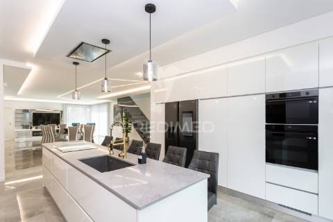 Propriedade única no coração de azeitão - nova