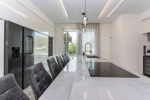 Propriedade única no coração de azeitão - nova