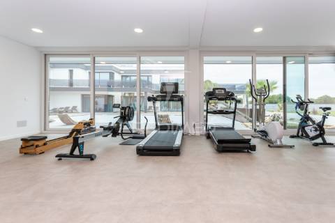 Propriedade única no coração de azeitão - nova