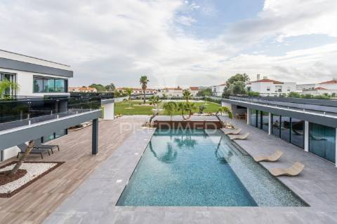 Propriedade única no coração de azeitão - nova