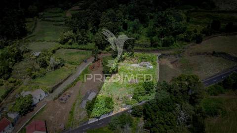 Terreno à venda com projeto aprovado