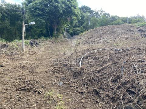 Terreno à venda com projeto aprovado