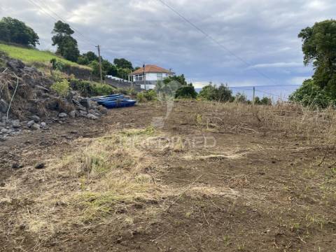 Terreno à venda com projeto aprovado