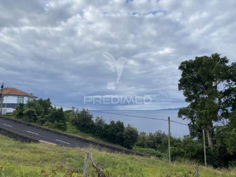 Terreno à venda com projeto aprovado