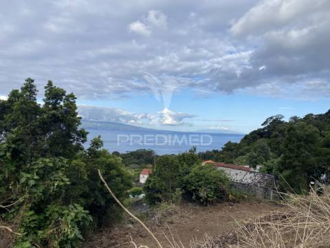 Terreno à venda com projeto aprovado