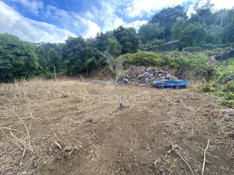 Terreno à venda com projeto aprovado