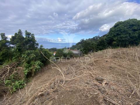 Terreno à venda com projeto aprovado