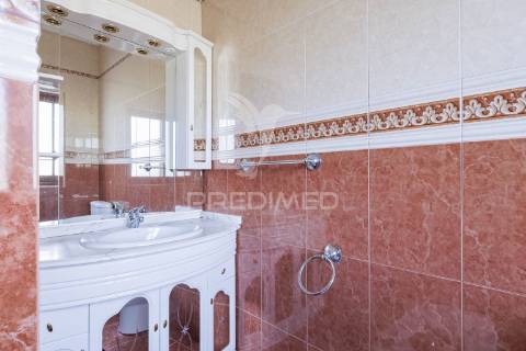 Refúgio de luxo em penafiel - onde os sonhos ganham raízes