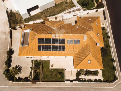 Moradia t5 em miramar - vila nova de gaia