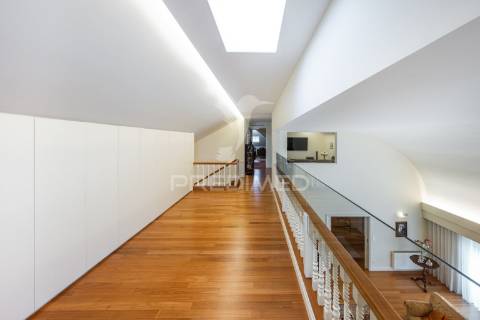 Moradia t5 em miramar - vila nova de gaia