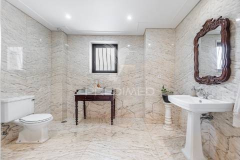 Moradia t5 em miramar - vila nova de gaia