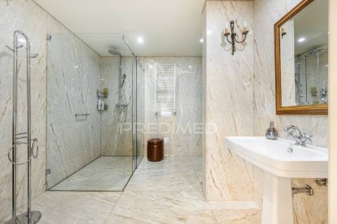 Moradia t5 em miramar - vila nova de gaia