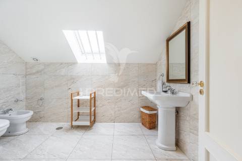 Moradia t5 em miramar - vila nova de gaia