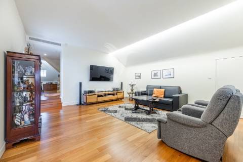 Moradia t5 em miramar - vila nova de gaia