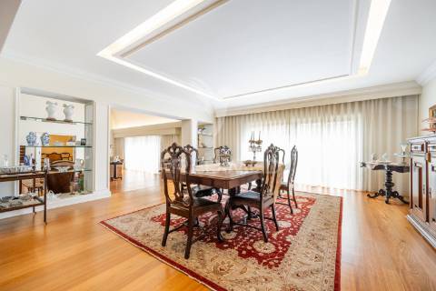 Moradia t5 em miramar - vila nova de gaia