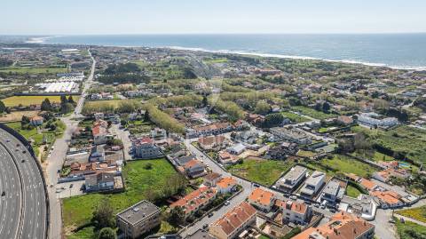 Moradia t5 em miramar - vila nova de gaia