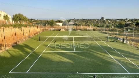 Quinta de luxo exclusiva na fuseta, algarve: refúgio com vista ria formosa e potencial de investimento