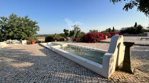 Quinta de luxo exclusiva na fuseta, algarve: refúgio com vista ria formosa e potencial de investimento