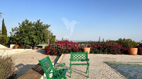 Quinta de luxo exclusiva na fuseta, algarve: refúgio com vista ria formosa e potencial de investimento