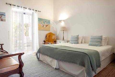 Quinta de luxo exclusiva na fuseta, algarve: refúgio com vista ria formosa e potencial de investimento