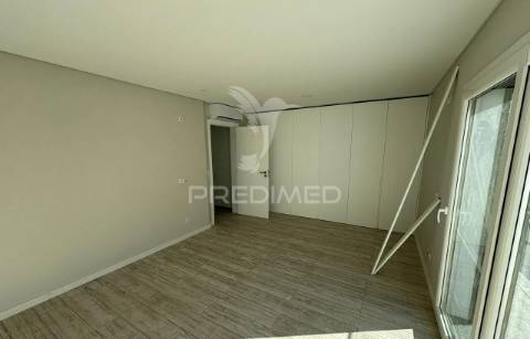 Moradia t4 com piscina - alcochete