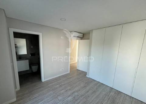 Moradia t4 com piscina - alcochete