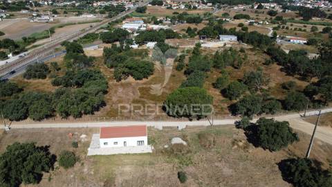 Herdade com 4.9 hc,com moradia,pinhal novo.