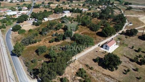 Herdade com 4.9 hc,com moradia,pinhal novo.