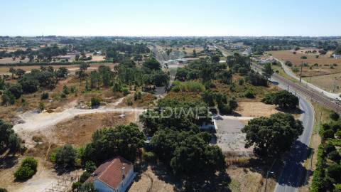 Herdade com 4.9 hc,com moradia,pinhal novo.