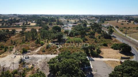 Herdade com 4.9 hc,com moradia,pinhal novo.