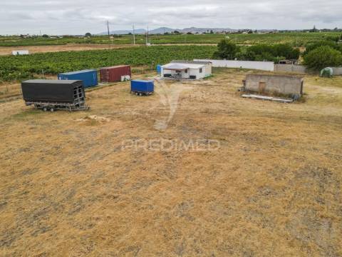 Terreno rústico com casa móvel equipada – habitação imediata
