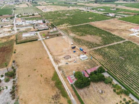 Terreno rústico com casa móvel equipada – habitação imediata