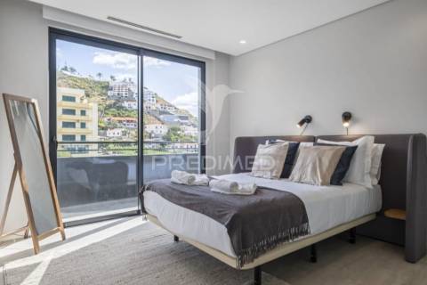Penthouse t3 com vista mar de cortar a respiração – exclusiva, moderna e pronta a rentabilizar!