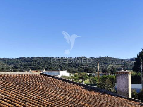 Moradia t3 com terreno de 4.000m² em brejos de azeitão