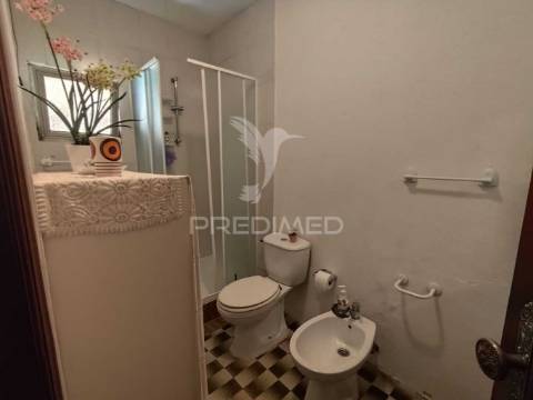 Moradia t3 com terreno de 4.000m² em brejos de azeitão